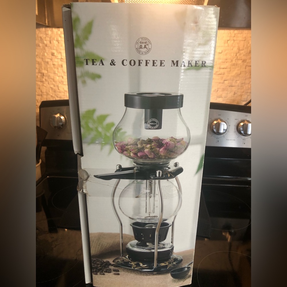 Yama Siphon Coffee & Tea maker.